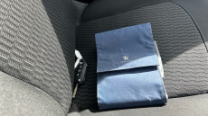 Peugeot 208 1.2 PureTech 82 Signature 5dr [Start Stop] Petrol Hatchback